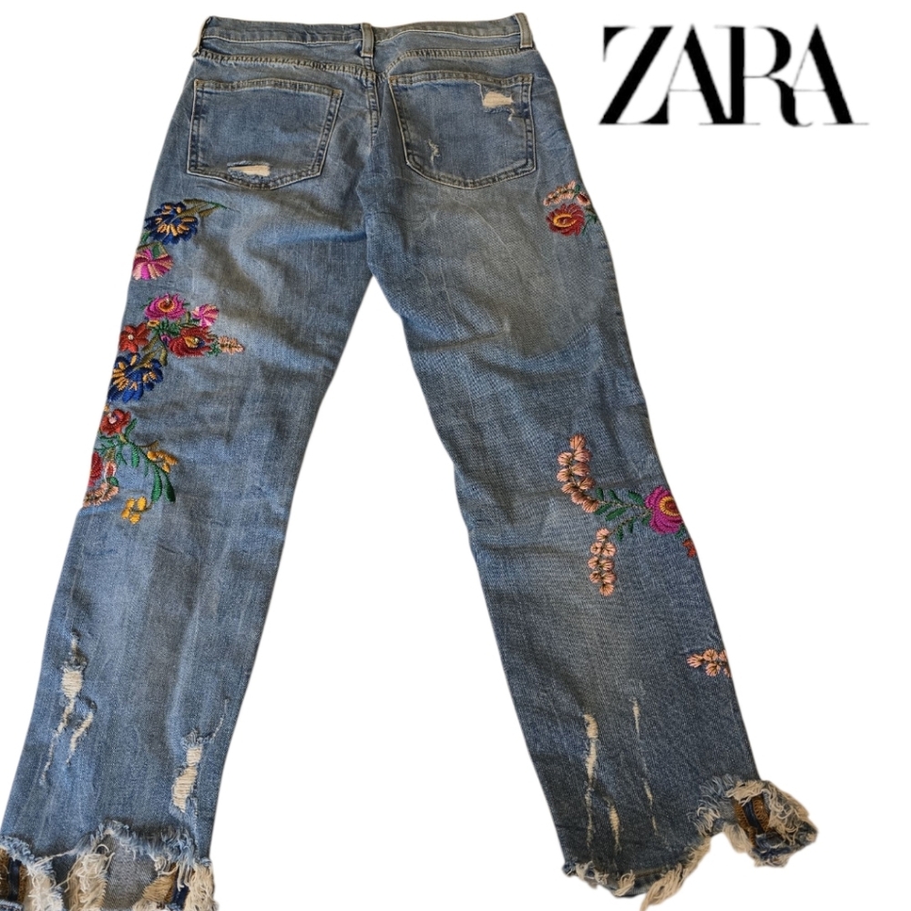 ZARA Premium Distressed Denim Multicolor Floral Embroidery and Gem Jeans Size 2 - Picture 2 of 6